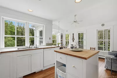 2 Mekeel Street, Katonah, NY 10536 - Photo 11