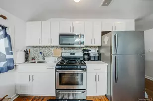 2858 Sampson Ave, Bronx, NY 10465 - Photo 13