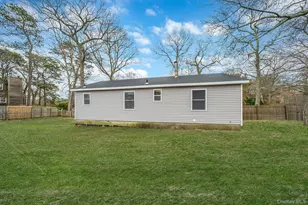 28 Dale Ave, Riverhead, NY 11901 - Photo 7