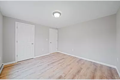 28 Dale Avenue, Riverhead, NY 11901 - Photo 23