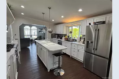 1661 Old Country Road #62, Riverhead, NY 11901 - Photo 11