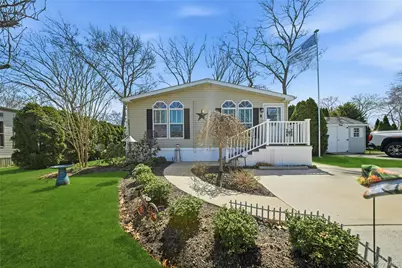 1661 Old Country Road #62, Riverhead, NY 11901 - Photo 3