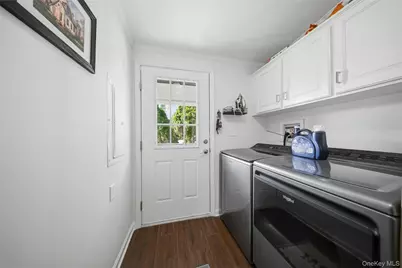 1661 Old Country Road #62, Riverhead, NY 11901 - Photo 25