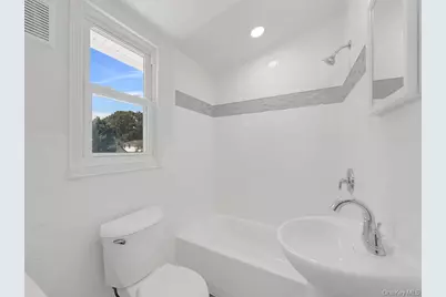 8 Winthrop Street #2, Lynbrook, NY 11563 - Photo 13