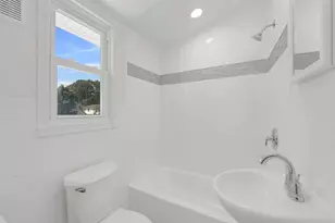 8 Winthrop St, Lynbrook, NY 11563 - Photo 13