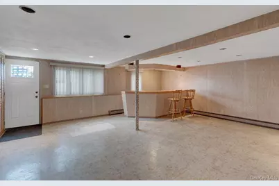 50 Independence Avenue, Babylon, NY 11702 - Photo 23