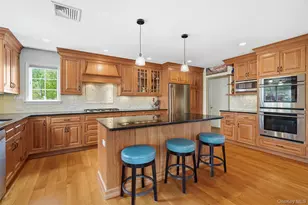 325 Frank Ave, Mamaroneck, NY 10543 - Photo 9
