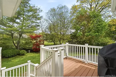 325 Frank Avenue, Mamaroneck, NY 10543 - Photo 21