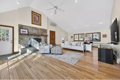 16 Beach Road, Northport, NY 11768 - Photo 13