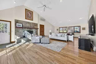 16 Beach Rd, Northport, NY 11768 - Photo 13