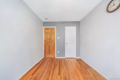 8605 77th Avenue, Glendale, NY 11385 - Photo 21