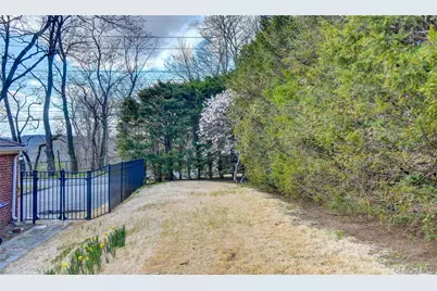 61 Kathwood Road, White Plains, NY 10607 - Photo 41