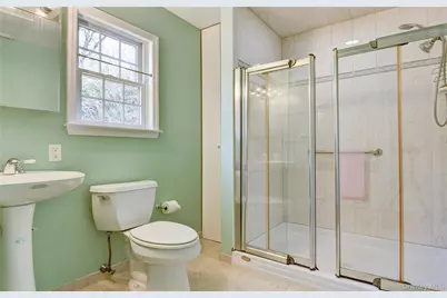 61 Kathwood Road, White Plains, NY 10607 - Photo 19