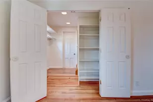 61 Kathwood Rd, White Plains, NY 10607 - Photo 29