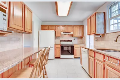 61 Kathwood Road, White Plains, NY 10607 - Photo 13