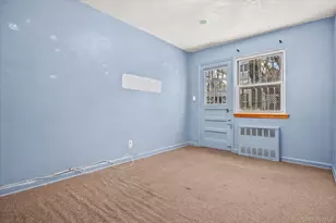 52-63 65th Pl, Maspeth, NY 11378 - Photo 11