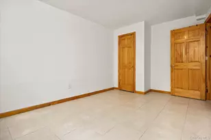 52-63 65th Pl, Maspeth, NY 11378 - Photo 5