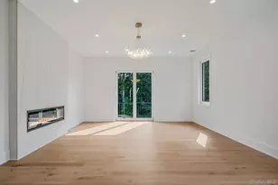 54 Landview Dr, Dix Hills, NY 11746 - Photo 9