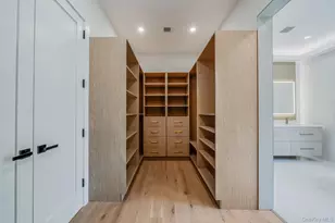 54 Landview Dr, Dix Hills, NY 11746 - Photo 15