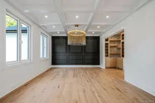 54 Landview Dr, Dix Hills, NY 11746 - Photo 19