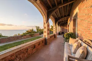 31 Fort Hill Dr, Lloyd Harbor, NY 11743 - Photo 11