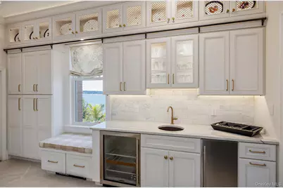 31 Fort Hill Drive, Lloyd Harbor, NY 11743 - Photo 19