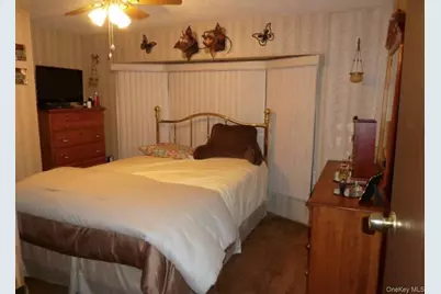 214 West Mountainview Mhp, Stony Point, NY 10980 - Photo 5