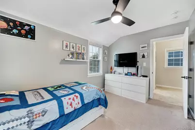 22 Miriam Parkway, Elmont, NY 11003 - Photo 17