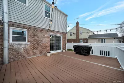 22 Miriam Parkway, Elmont, NY 11003 - Photo 21