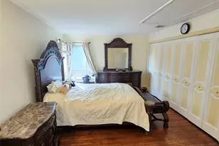 43 Forest Dr, Jericho, NY 11753 - Photo 13