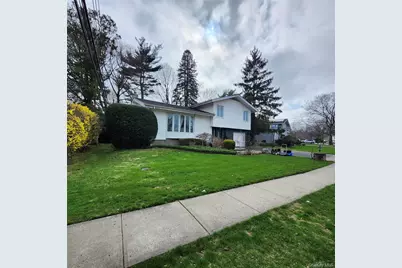 43 Forest Drive, Jericho, NY 11753 - Photo 3