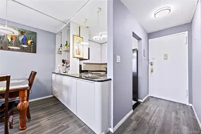 150-38 Union Turnpike #1A, Flushing, NY 11367 - Photo 5