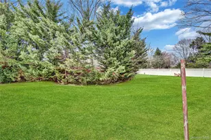 225 Hilton Ave, Hempstead, NY 11550 - Photo 29