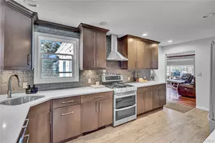 225 Hilton Ave, Hempstead, NY 11550 - Photo 13