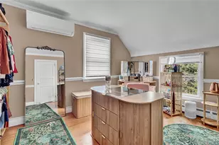 225 Hilton Ave, Hempstead, NY 11550 - Photo 25