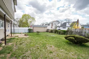 188 Beechwood Ave, Roosevelt, NY 11575 - Photo 27