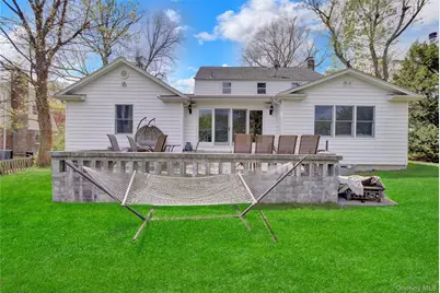 12 Barberry Lane, East Hills, NY 11577 - Photo 5