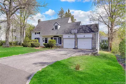 12 Barberry Lane, East Hills, NY 11577 - Photo 1