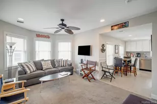 407 Wiggins St, Greenport, NY 11944 - Photo 17