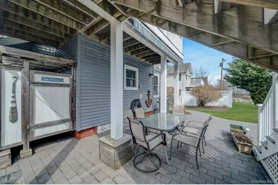 407 Wiggins Street, Greenport, NY 11944 - Photo 13