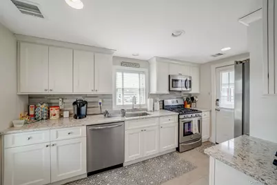 407 Wiggins Street, Greenport, NY 11944 - Photo 21