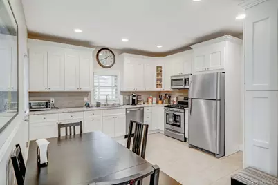 407 Wiggins Street, Greenport, NY 11944 - Photo 33