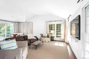 48 Sheppard St, Quiogue, NY 11978 - Photo 11