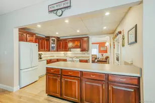 77 Tyrconnell Ave, Massapequa Park, NY 11762 - Photo 7