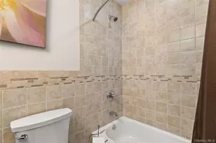 1390 Thompson Dr, Bay Shore, NY 11706 - Photo 19