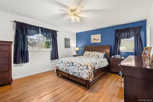 1390 Thompson Dr, Bay Shore, NY 11706 - Photo 13