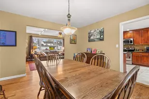 1390 Thompson Dr, Bay Shore, NY 11706 - Photo 9