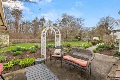 1390 Thompson Drive, Bay Shore, NY 11706 - Photo 23
