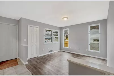 5 Lehigh Avenue, Centereach, NY 11720 - Photo 3