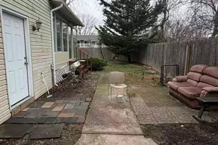 5 Lehigh Ave, Centereach, NY 11720 - Photo 13